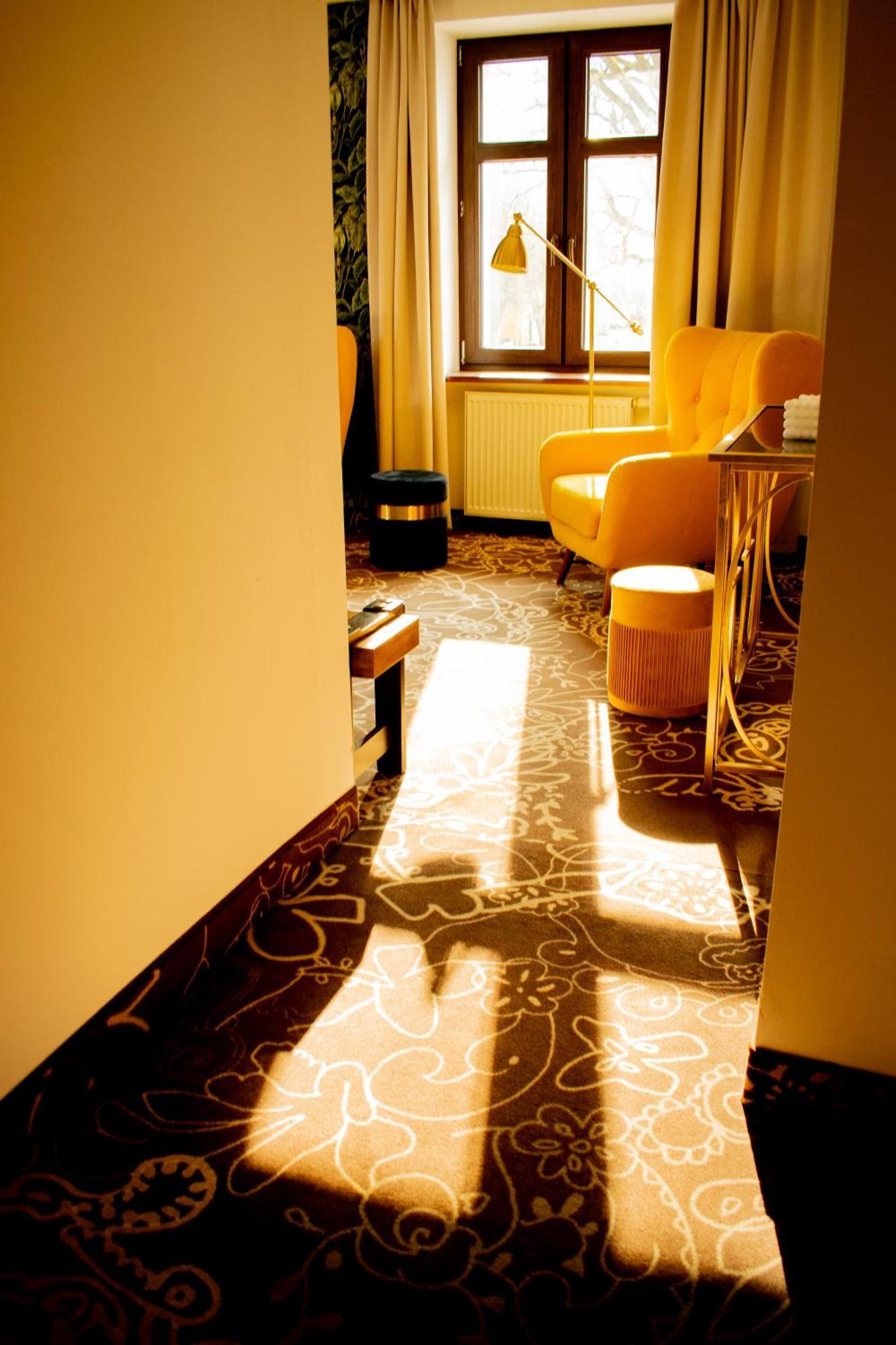 Hotel Pruski Orneta Ngoại thất bức ảnh
